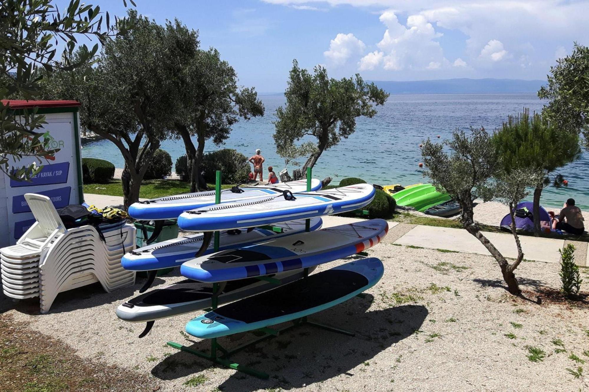 Mobile Homes In Camp Kovacine, Cres, With Long Pebble Beach المظهر الخارجي الصورة